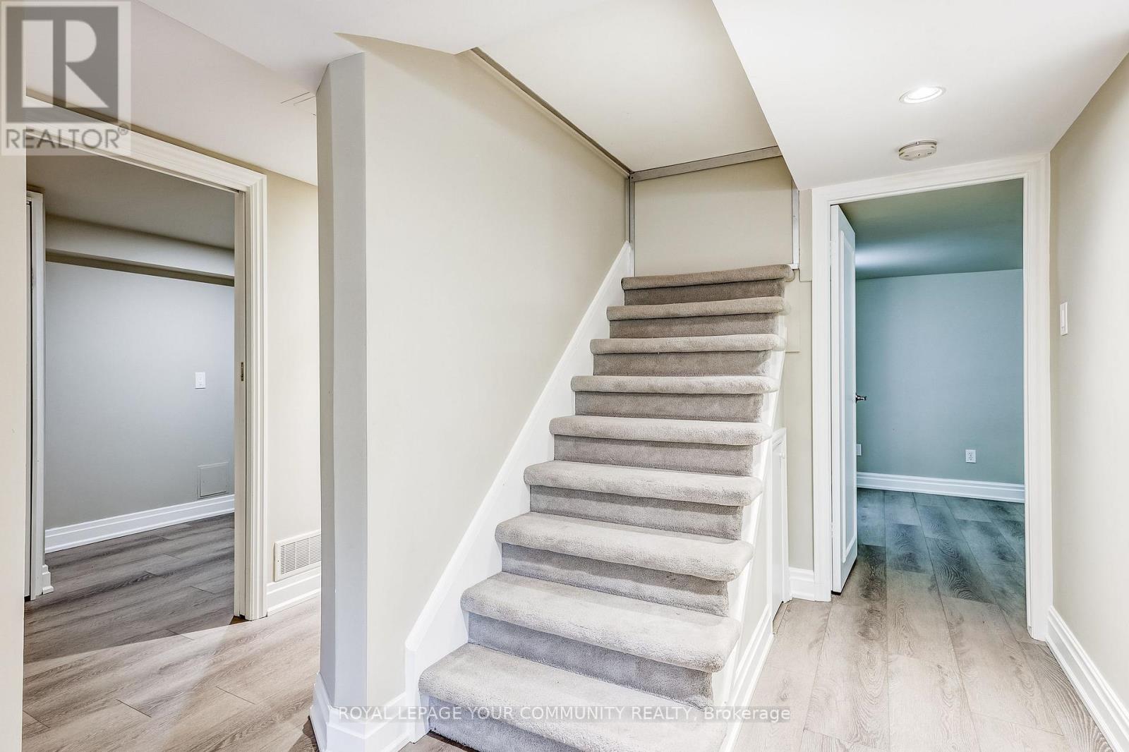 2 Rougecrest Drive, Markham, Ontario  L3P 3B6 - Photo 36 - N12465005