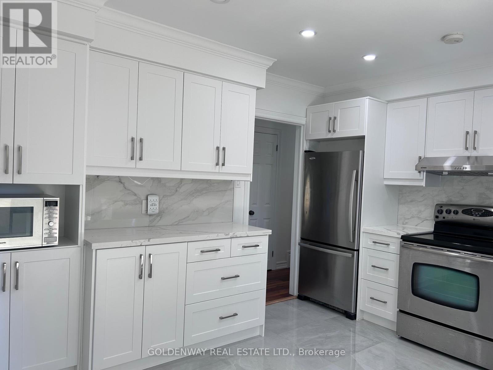 271 Iredale Road, Richmond Hill, Ontario  L4C 4R5 - Photo 11 - N12465166