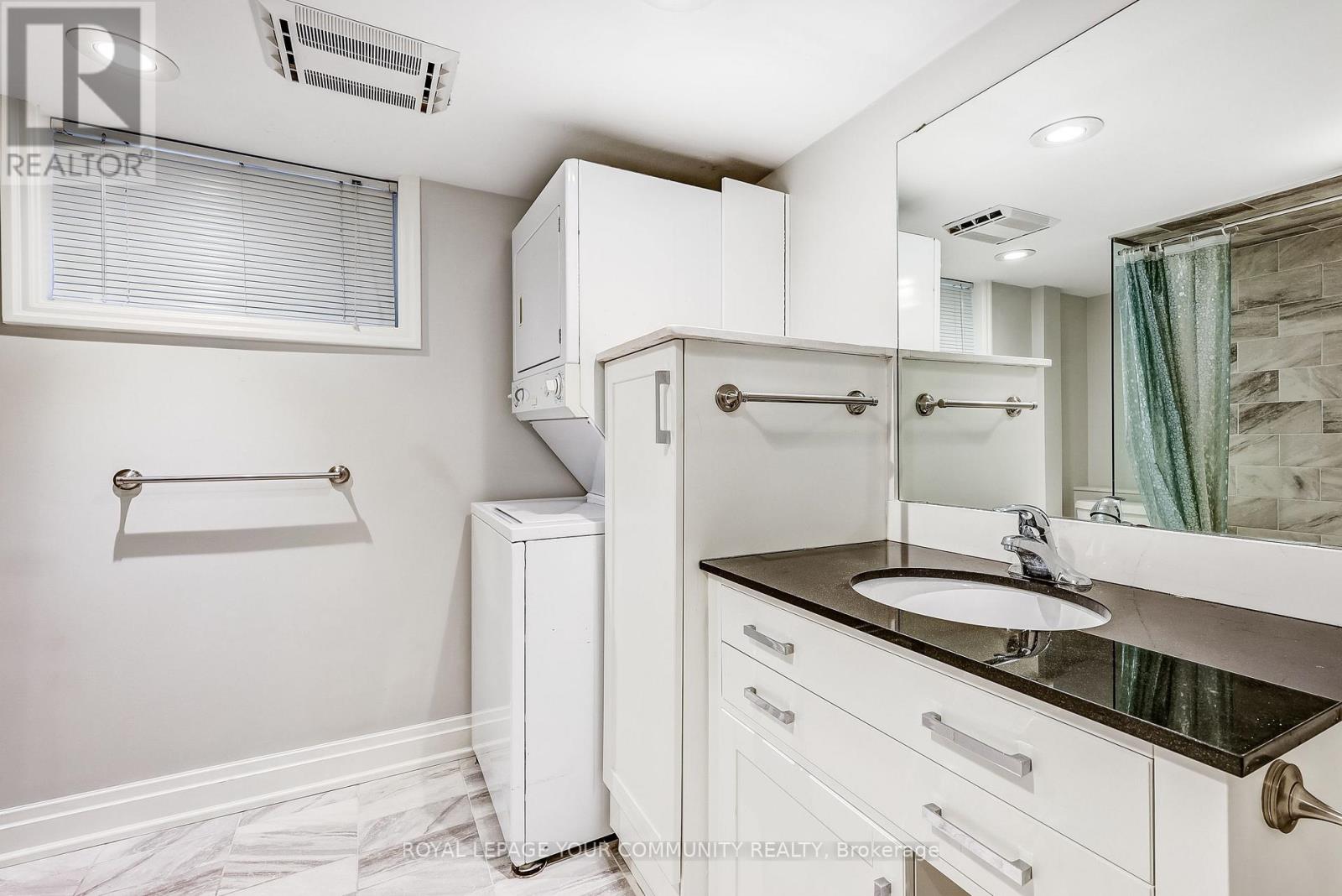 2 Rougecrest Drive, Markham, Ontario  L3P 3B6 - Photo 41 - N12465005