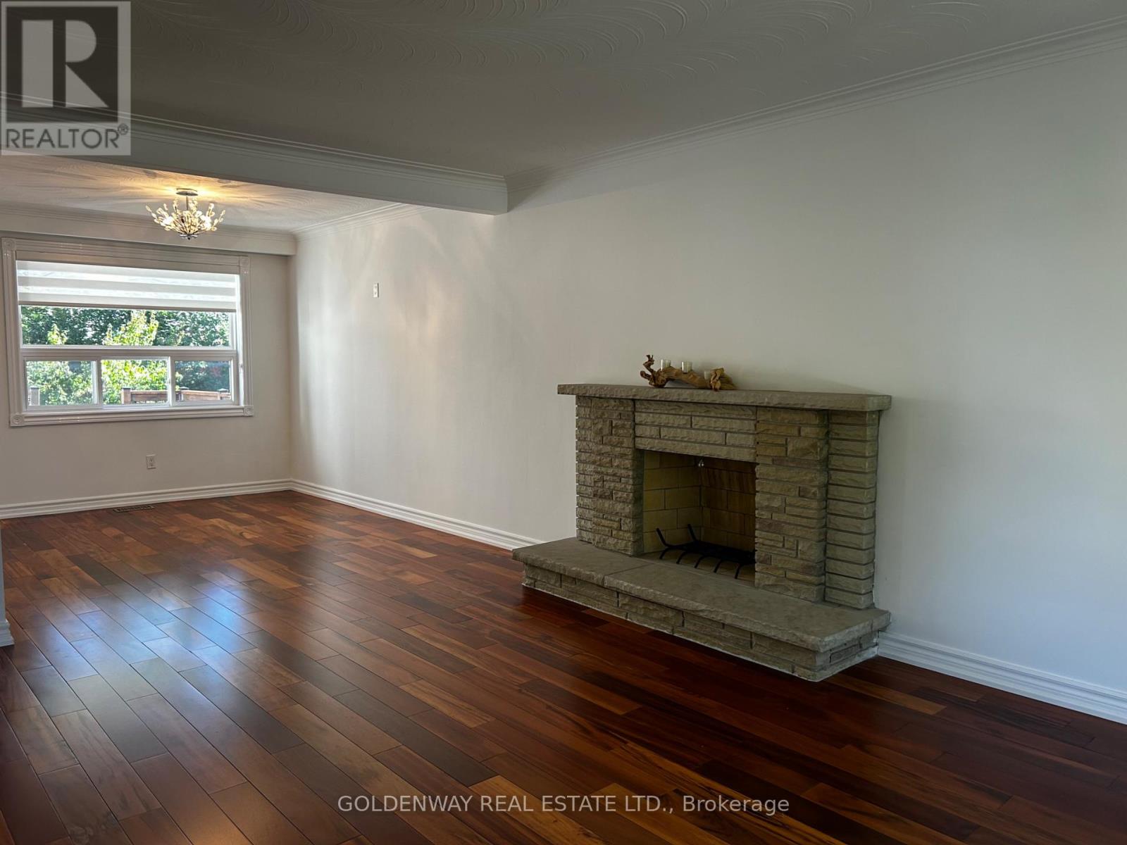 271 Iredale Road, Richmond Hill, Ontario  L4C 4R5 - Photo 7 - N12465166