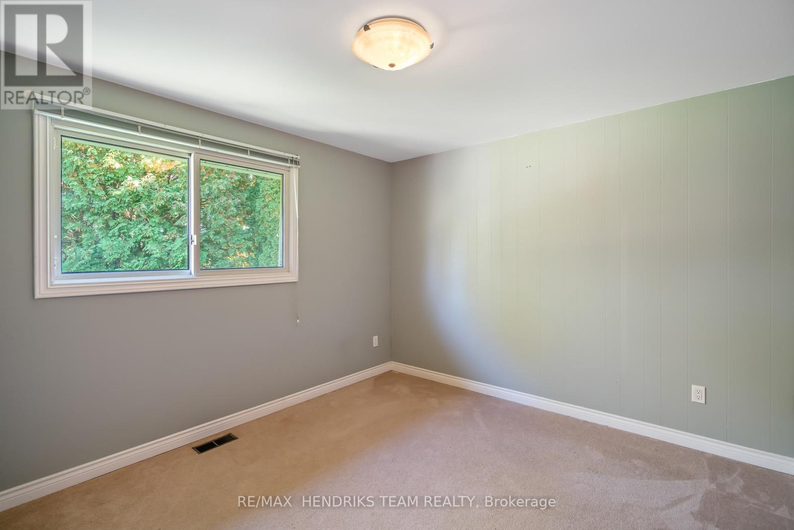 1521 Irvine Road, Niagara-On-The-Lake (Lakeshore), Ontario  L0S 1J0 - Photo 21 - X12466839