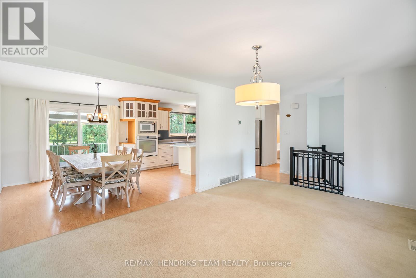 1521 Irvine Road, Niagara-On-The-Lake (Lakeshore), Ontario  L0S 1J0 - Photo 9 - X12466839