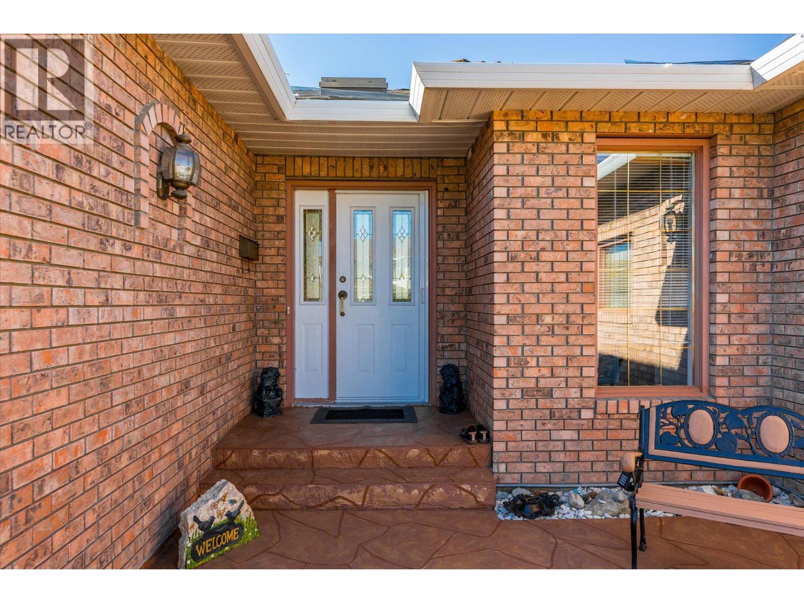 2166 Kaslo Court, Kelowna, British Columbia  V1Y 8C1 - Photo 3 - 10365790