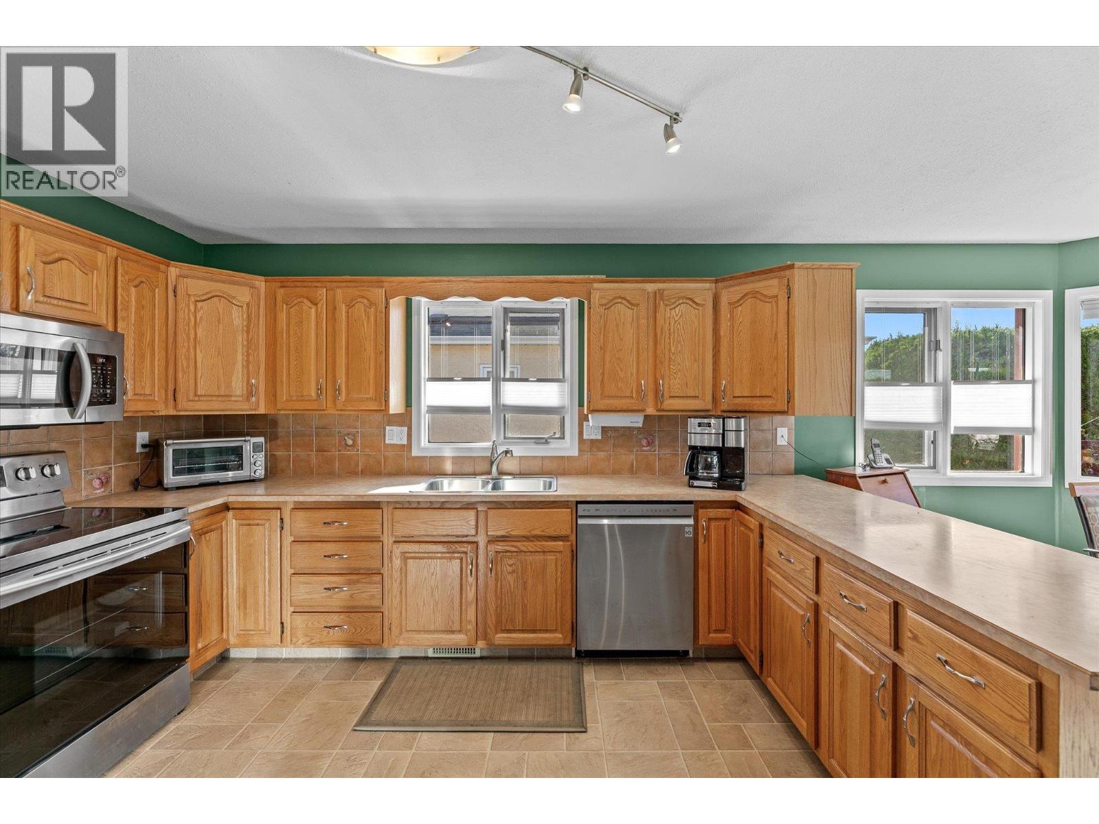 2166 Kaslo Court, Kelowna, British Columbia  V1Y 8C1 - Photo 11 - 10365790