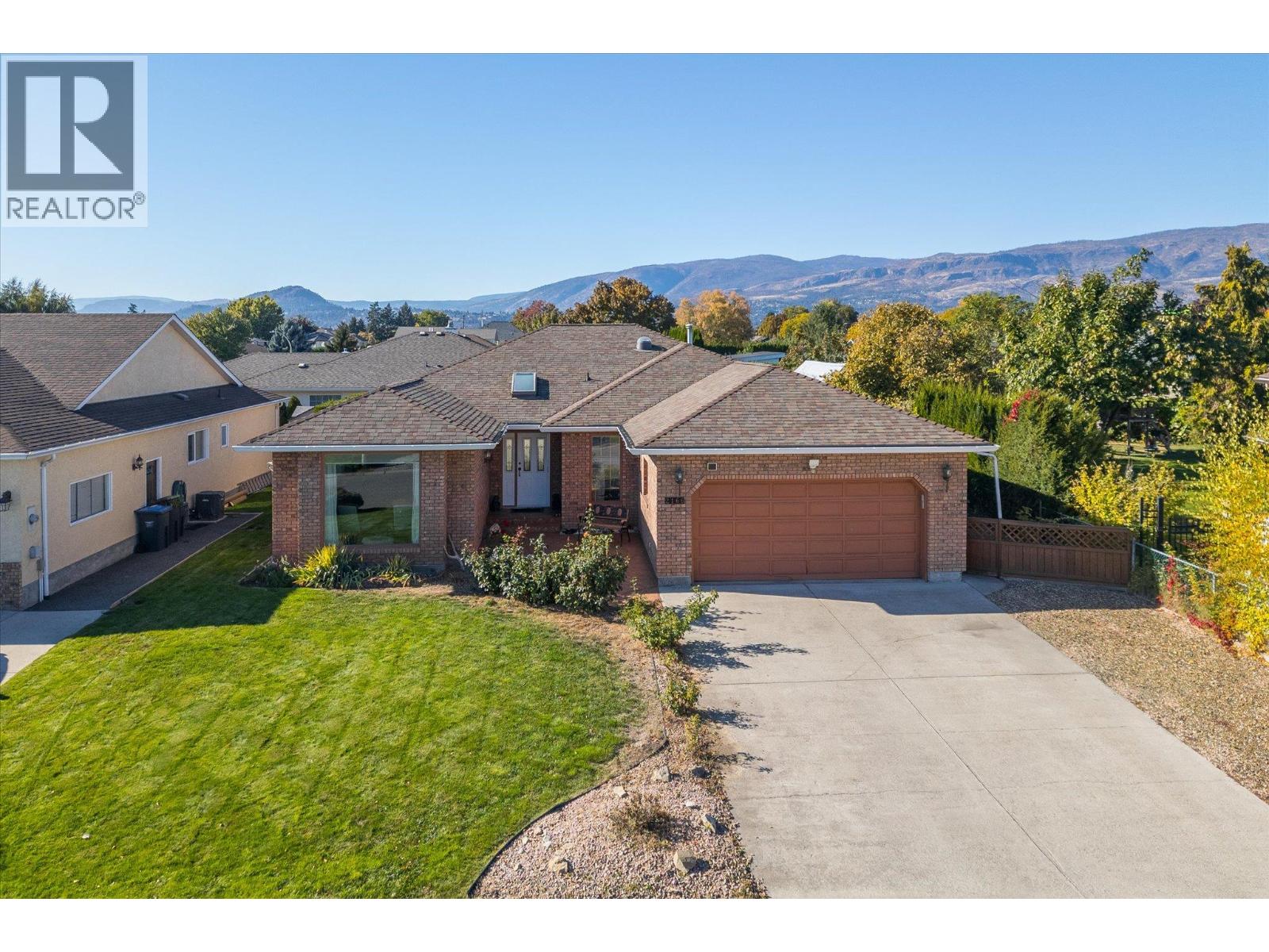2166 Kaslo Court, Kelowna, British Columbia  V1Y 8C1 - Photo 2 - 10365790