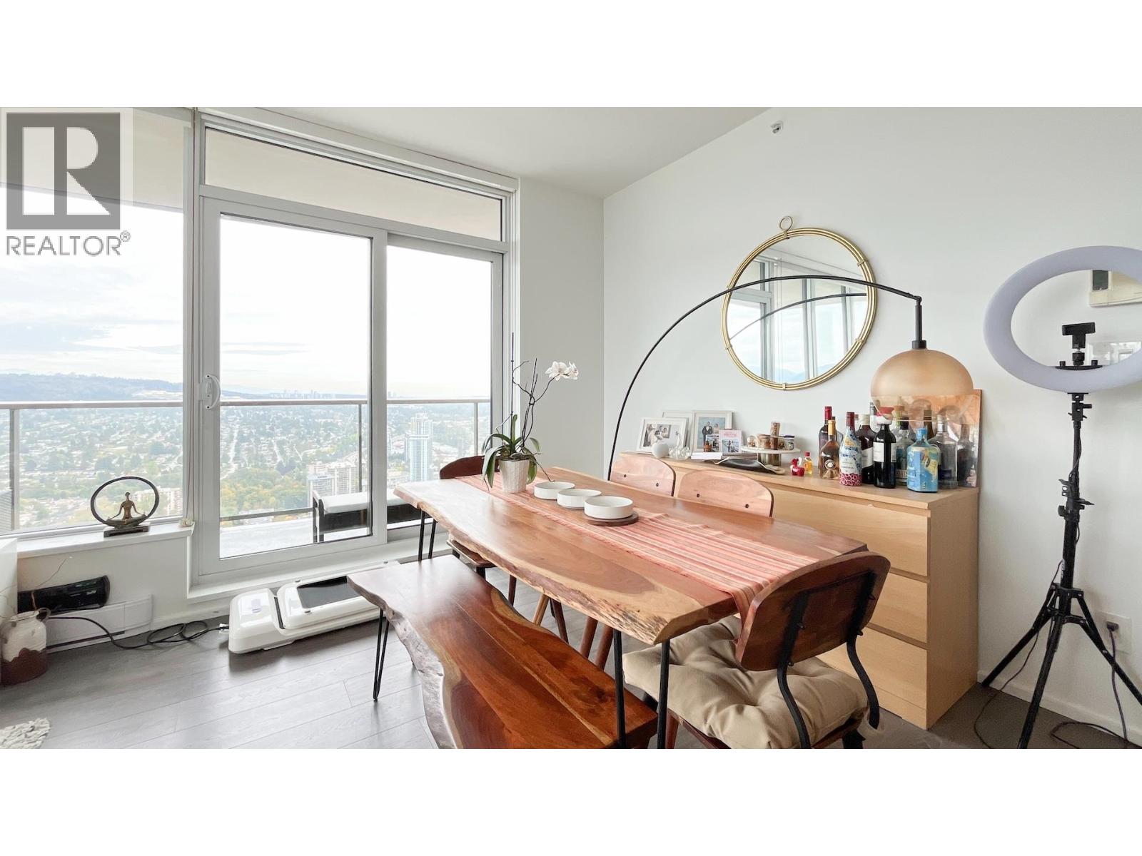 4911 4650 BRENTWOOD BOULEVARD, Burnaby, British Columbia