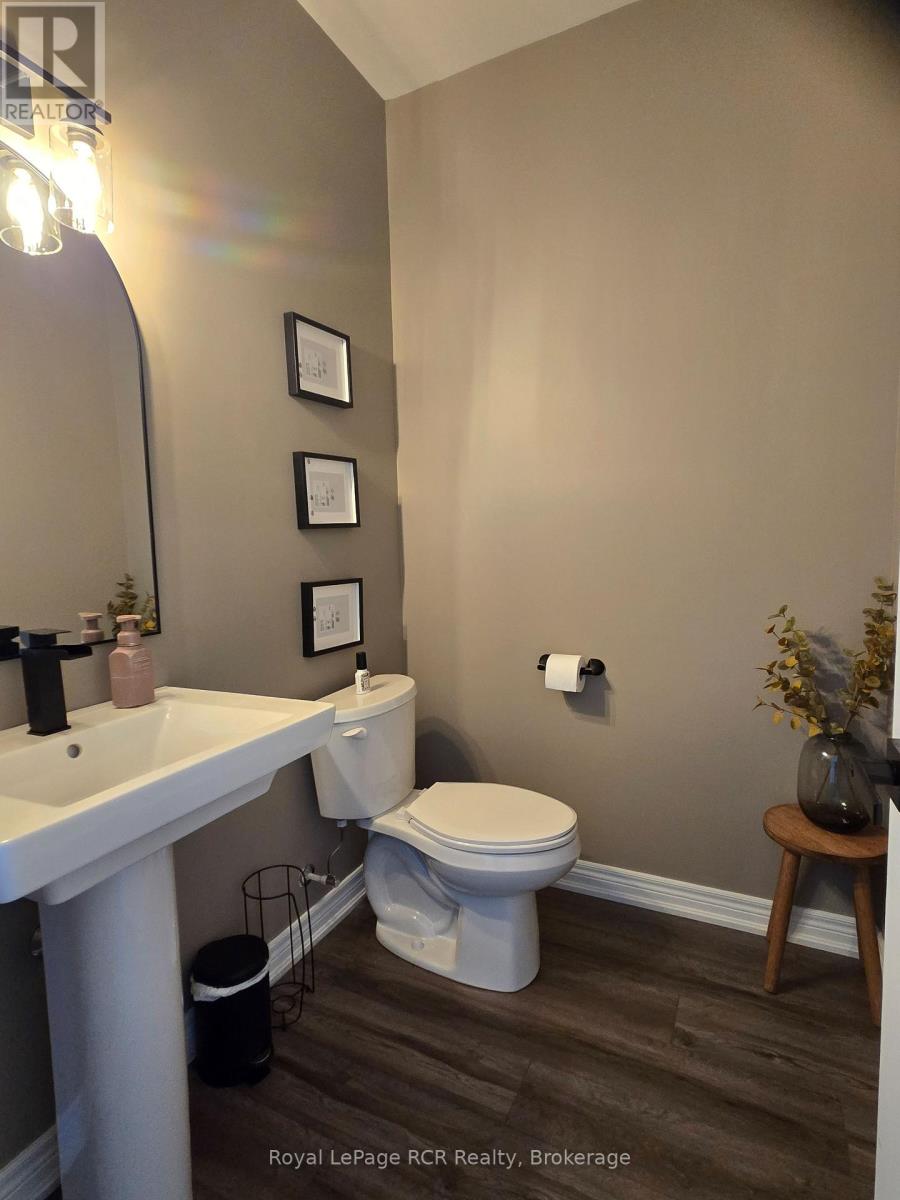 Unknown Address, ,     - Photo 13 - X12466808