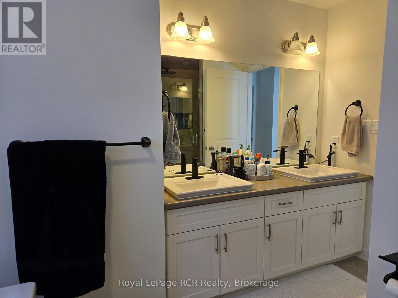 Unknown Address, ,     - Photo 18 - X12466808