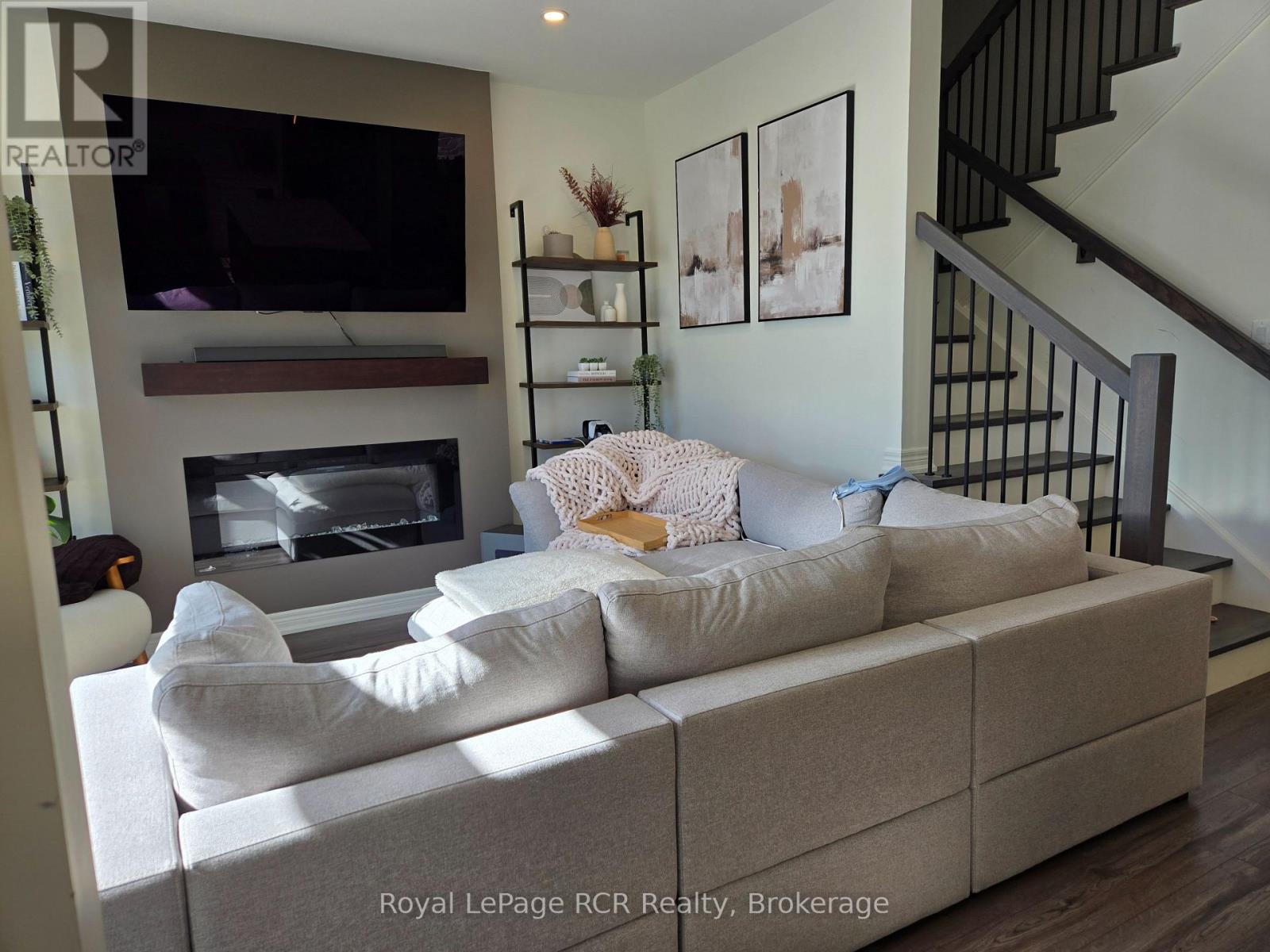 Unknown Address, ,     - Photo 6 - X12466808