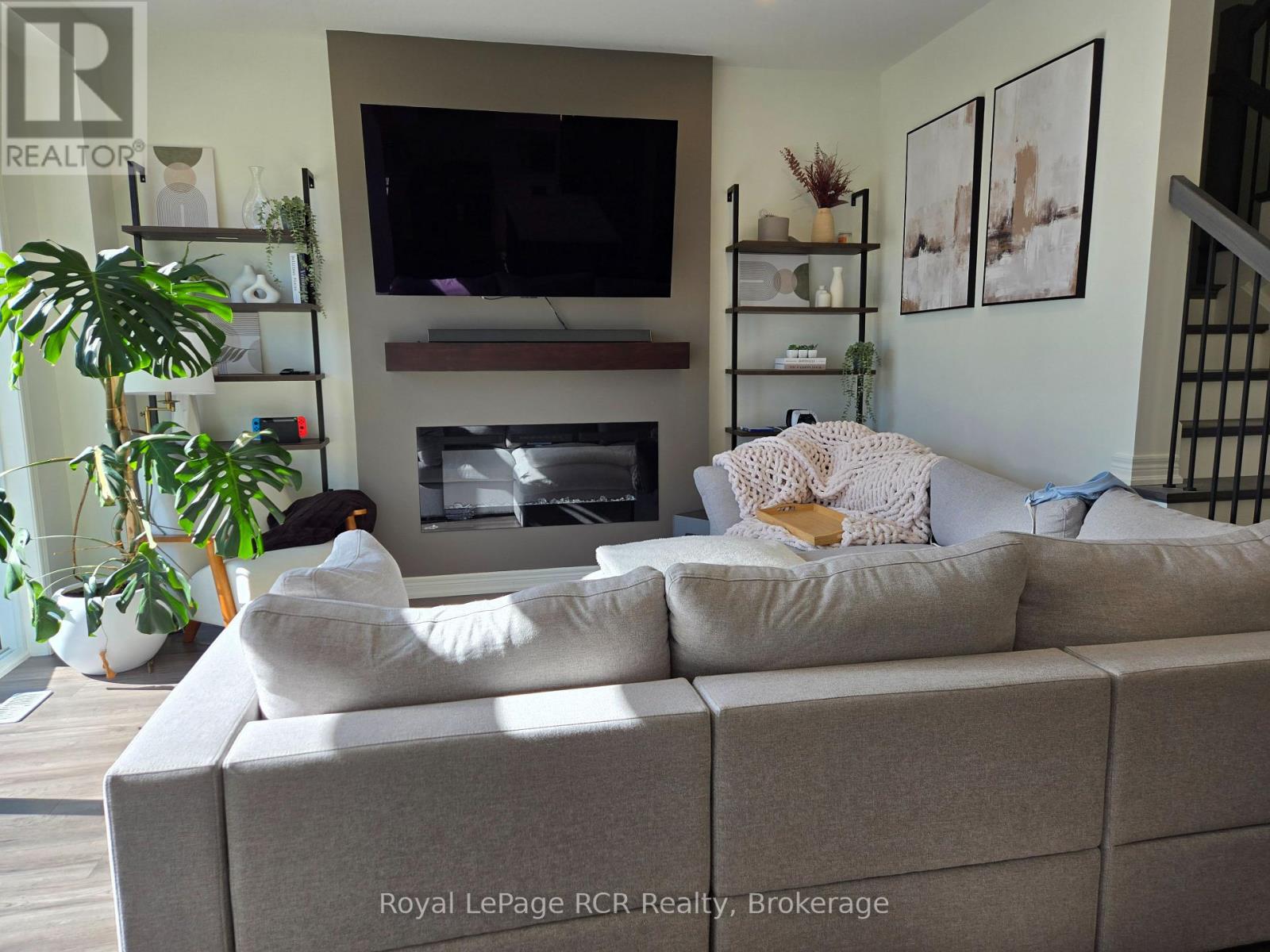 Unknown Address, ,     - Photo 8 - X12466808