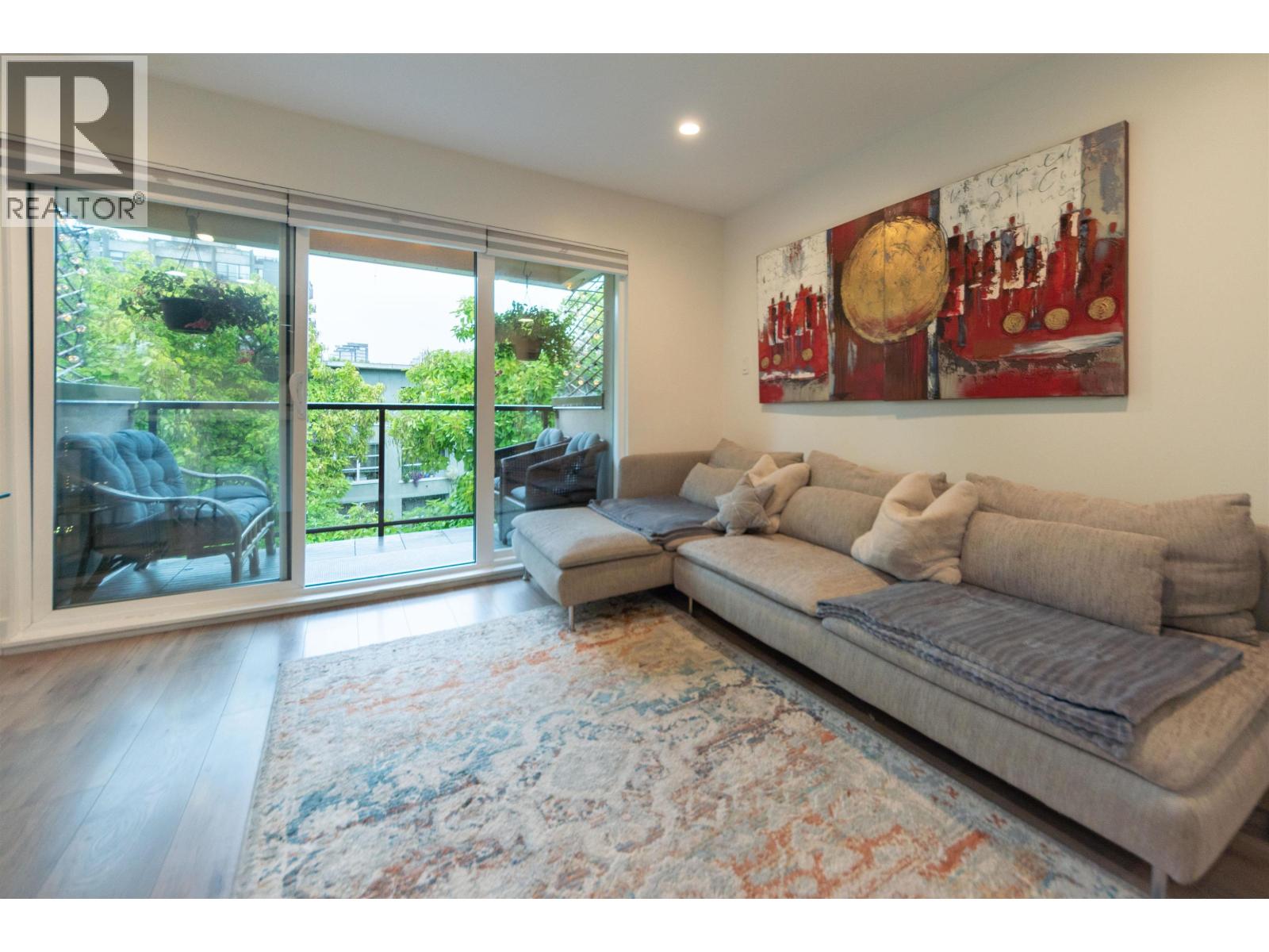 402 1718 Nelson Street, Vancouver, British Columbia  V6G 1M8 - Photo 3 - R3058851