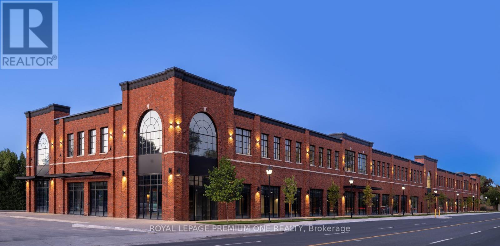 2650 ST CLAIR AVENUE W, Toronto, Ontario