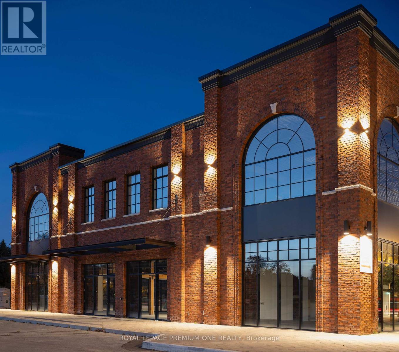 2650 St Clair Avenue W, Toronto (Rockcliffe-Smythe), Ontario  M6N 1M2 - Photo 50 - W12466738