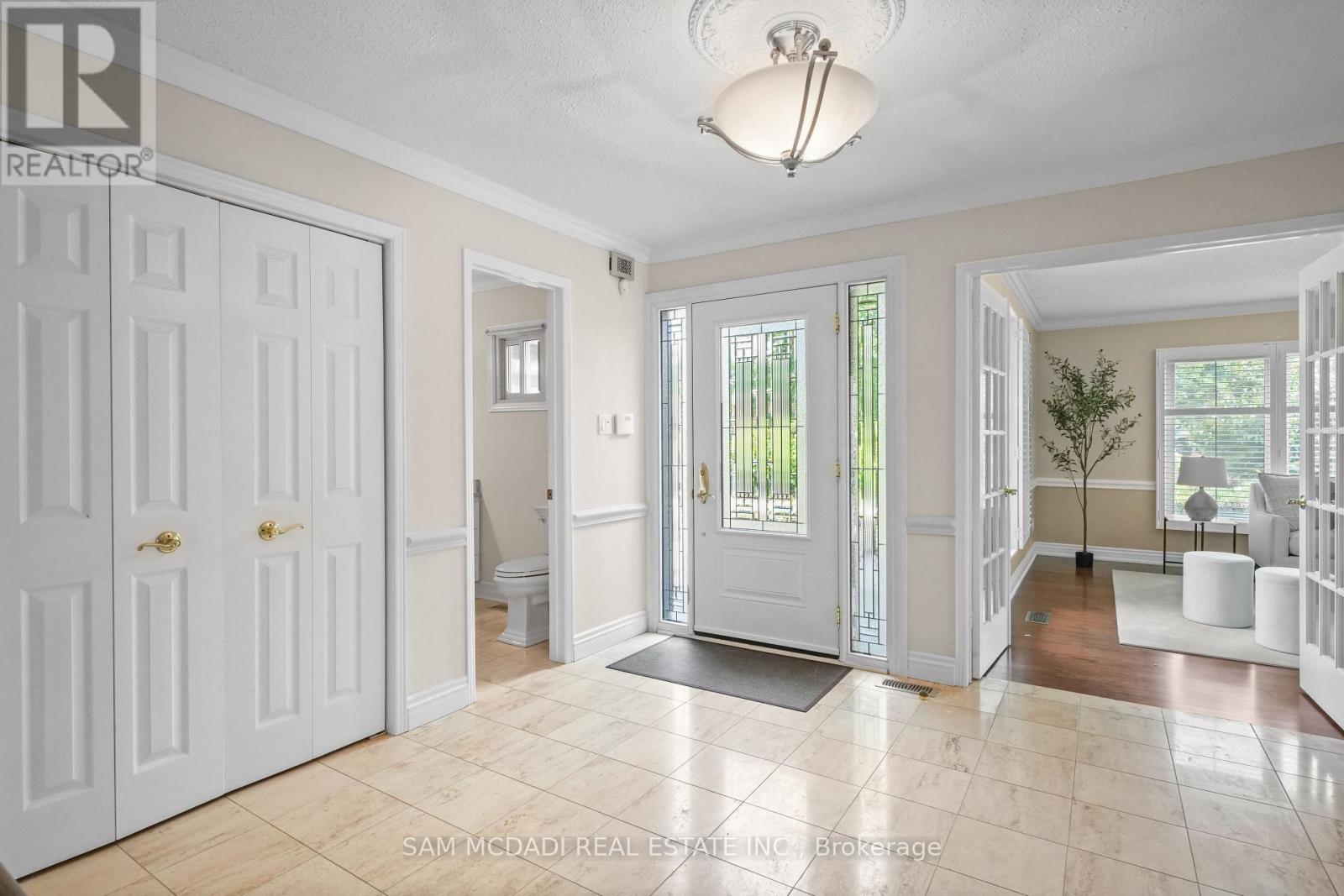 7 Oldham Crescent, Brampton, Ontario  L6Z 1W2 - Photo 3 - W12466753