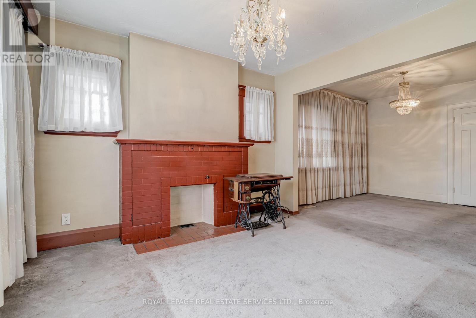 492 Jane Street, Toronto, Ontario  M6S 4A2 - Photo 23 - W12466762