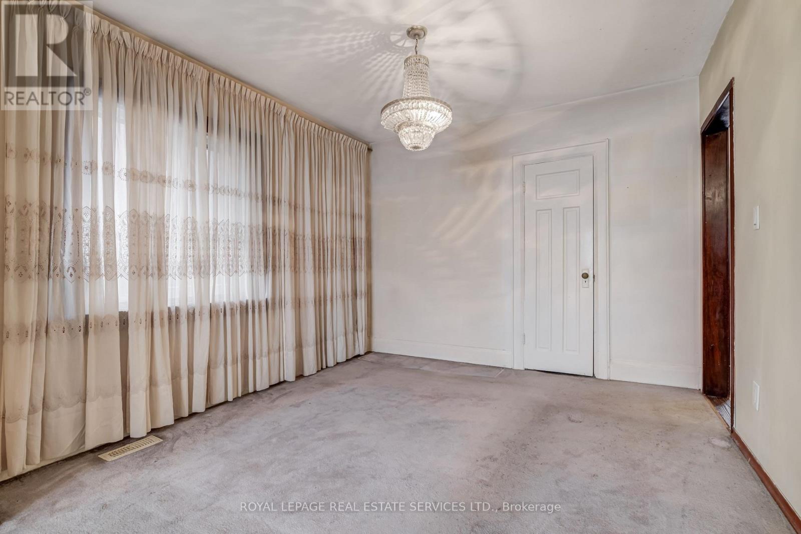 492 Jane Street, Toronto, Ontario  M6S 4A2 - Photo 24 - W12466762