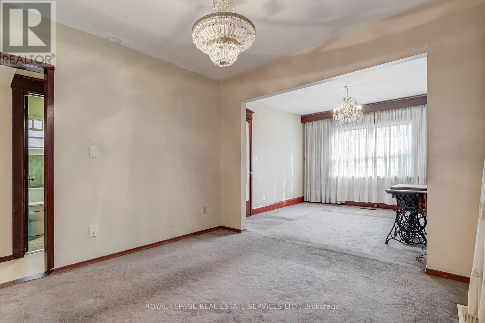 492 Jane Street, Toronto, Ontario  M6S 4A2 - Photo 25 - W12466762