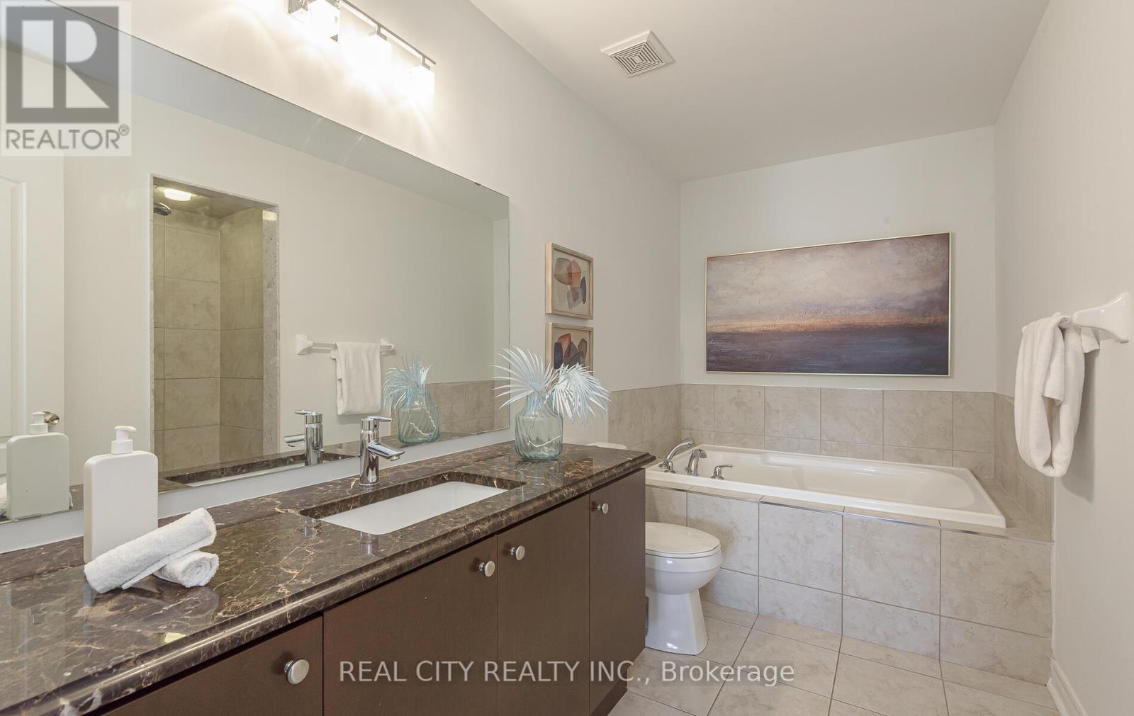 27 Bellhaven Crescent, Brampton, Ontario  L6R 0W6 - Photo 22 - W12466774