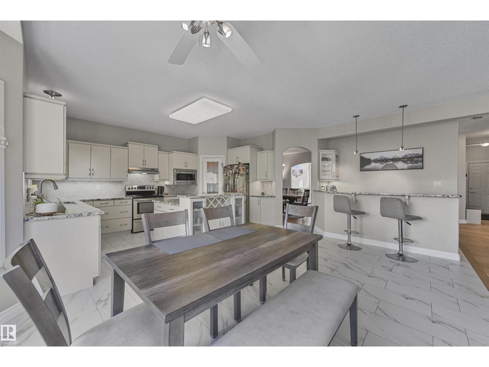 1516 Thorogood Cl Nw, Edmonton, Alberta  T6R 3K7 - Photo 18 - E4462382