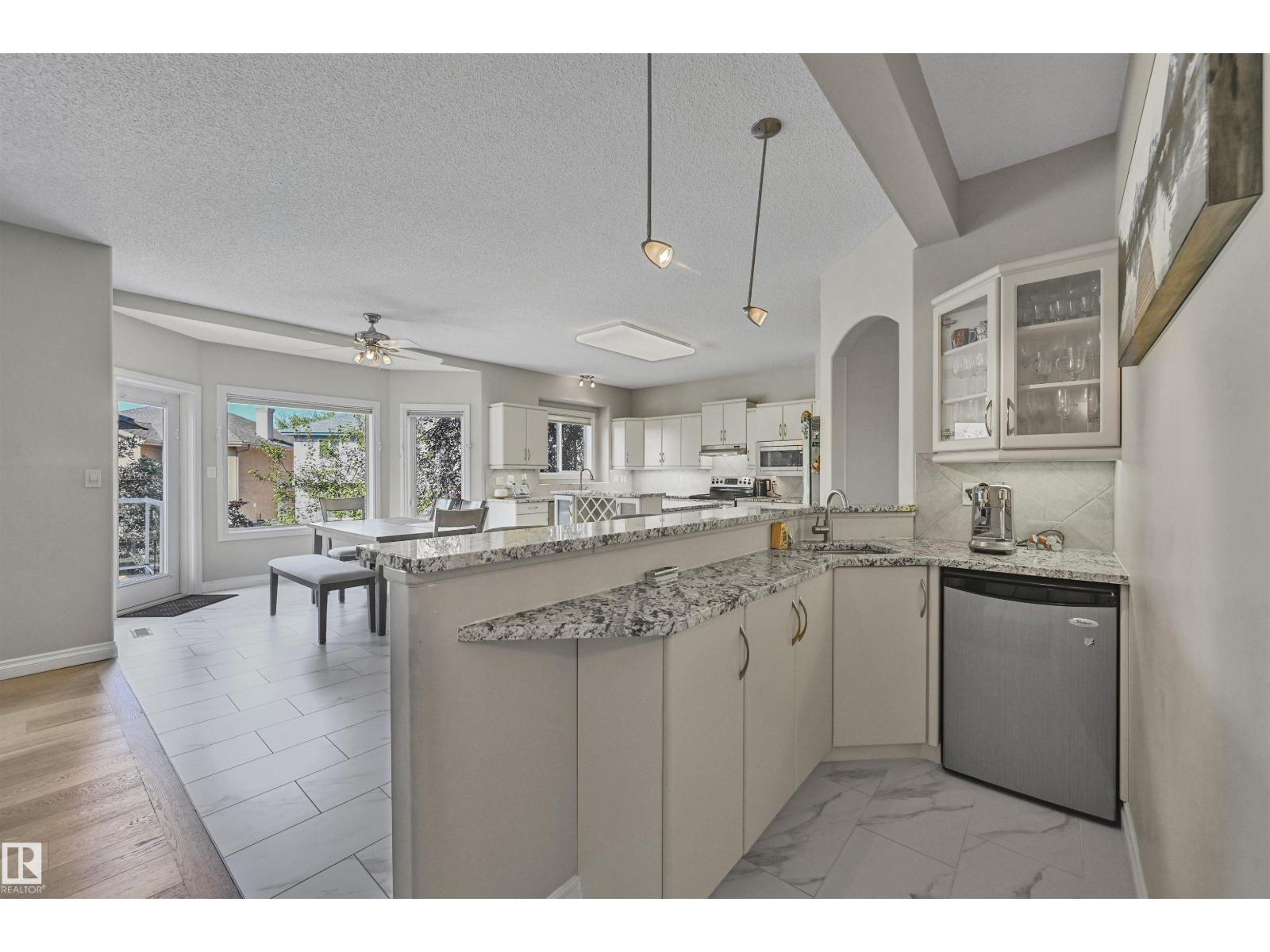 1516 Thorogood Cl Nw, Edmonton, Alberta  T6R 3K7 - Photo 20 - E4462382