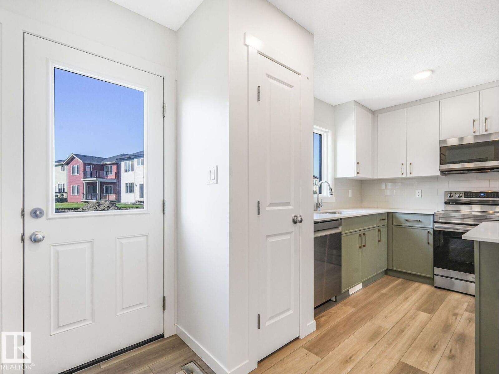 1173 Aster Bv Nw, Edmonton, Alberta  T6T 2S3 - Photo 5 - E4462383