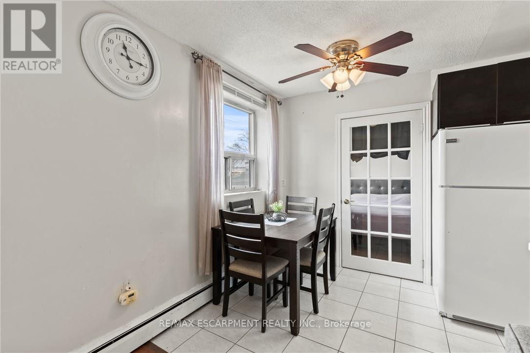 105 - 851 Queenston Road, Hamilton, Ontario  L8G 1B4 - Photo 19 - X12254063