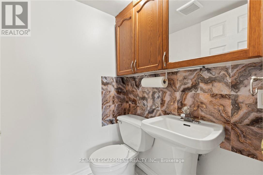105 - 851 Queenston Road, Hamilton, Ontario  L8G 1B4 - Photo 22 - X12254063