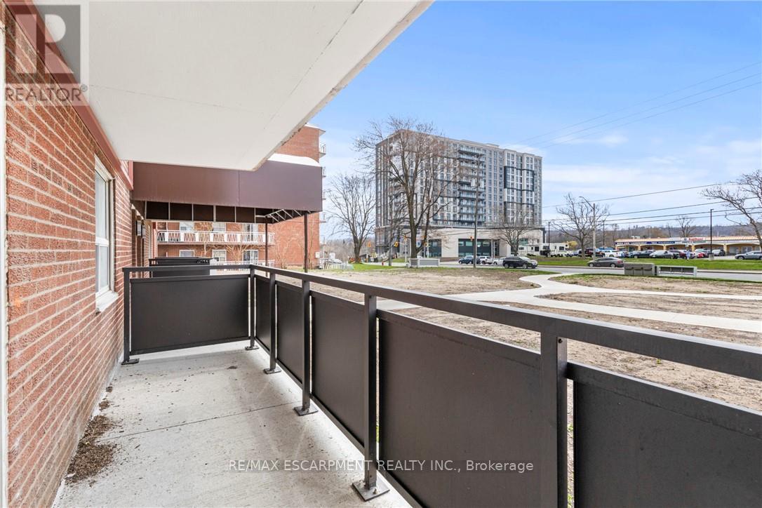 105 - 851 Queenston Road, Hamilton, Ontario  L8G 1B4 - Photo 27 - X12254063