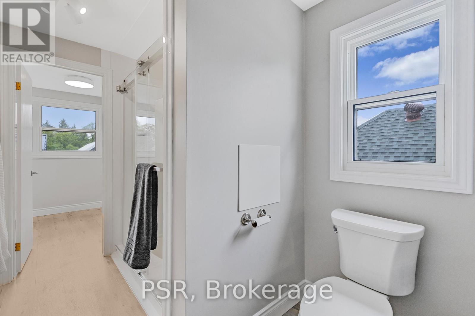 187 West 2nd Street, Hamilton, Ontario  L9C 3G2 - Photo 16 - X12466757