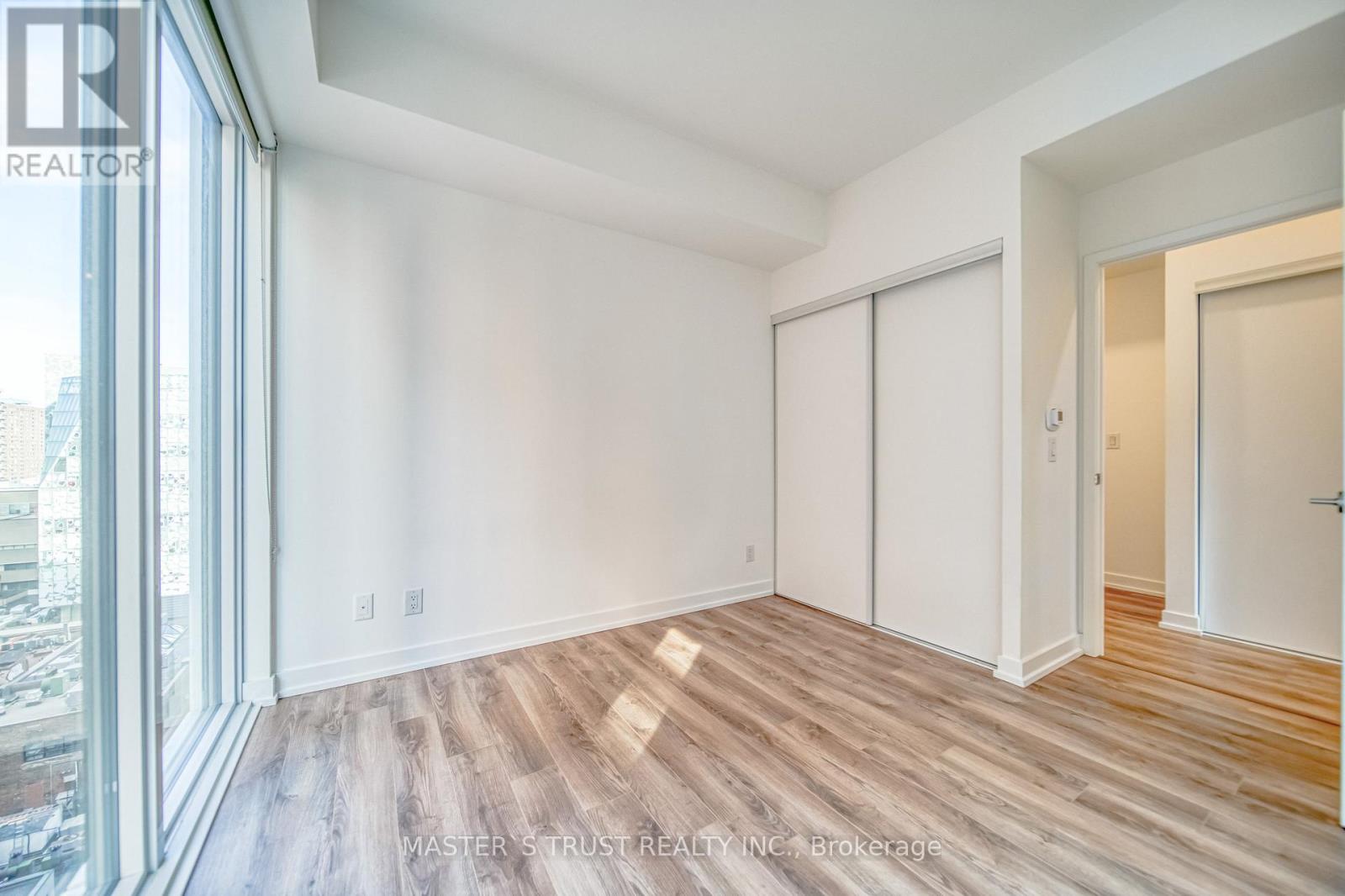 916 - 20 Edward Street, Toronto, Ontario  M5G 0C5 - Photo 10 - C12466777