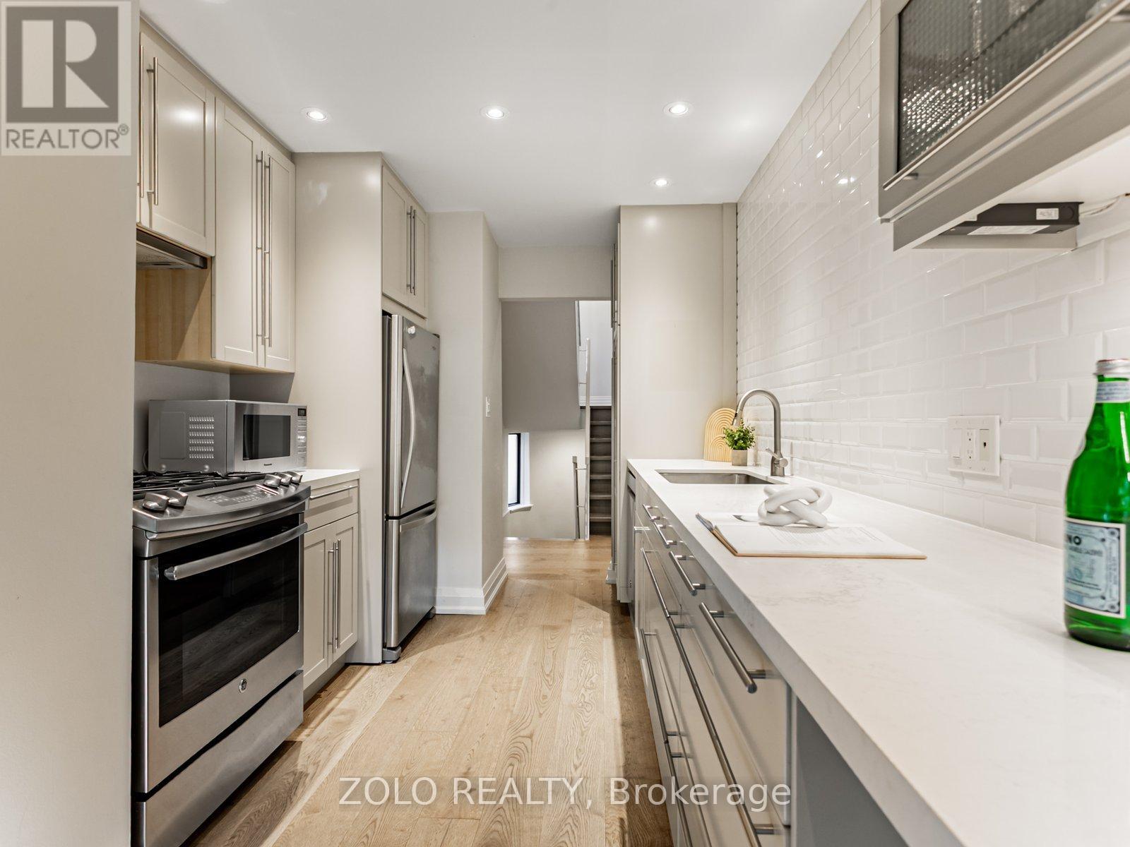 109 - 10 Walker Avenue, Toronto, Ontario  M4V 1G2 - Photo 13 - C12466830