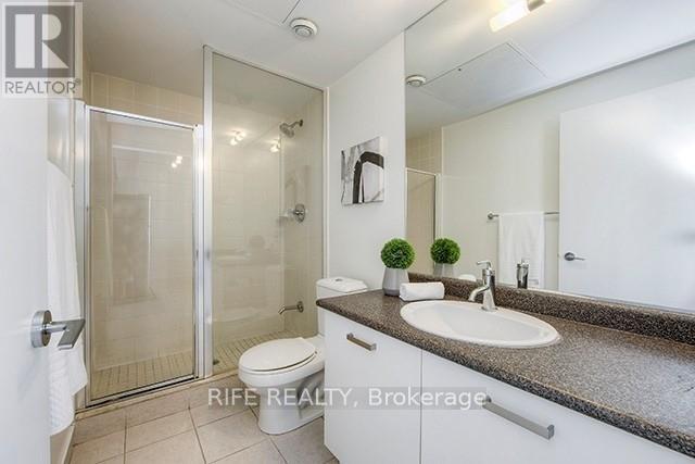 2903 - 832 Bay Street, Toronto, Ontario  M5S 1Z6 - Photo 9 - C12466847