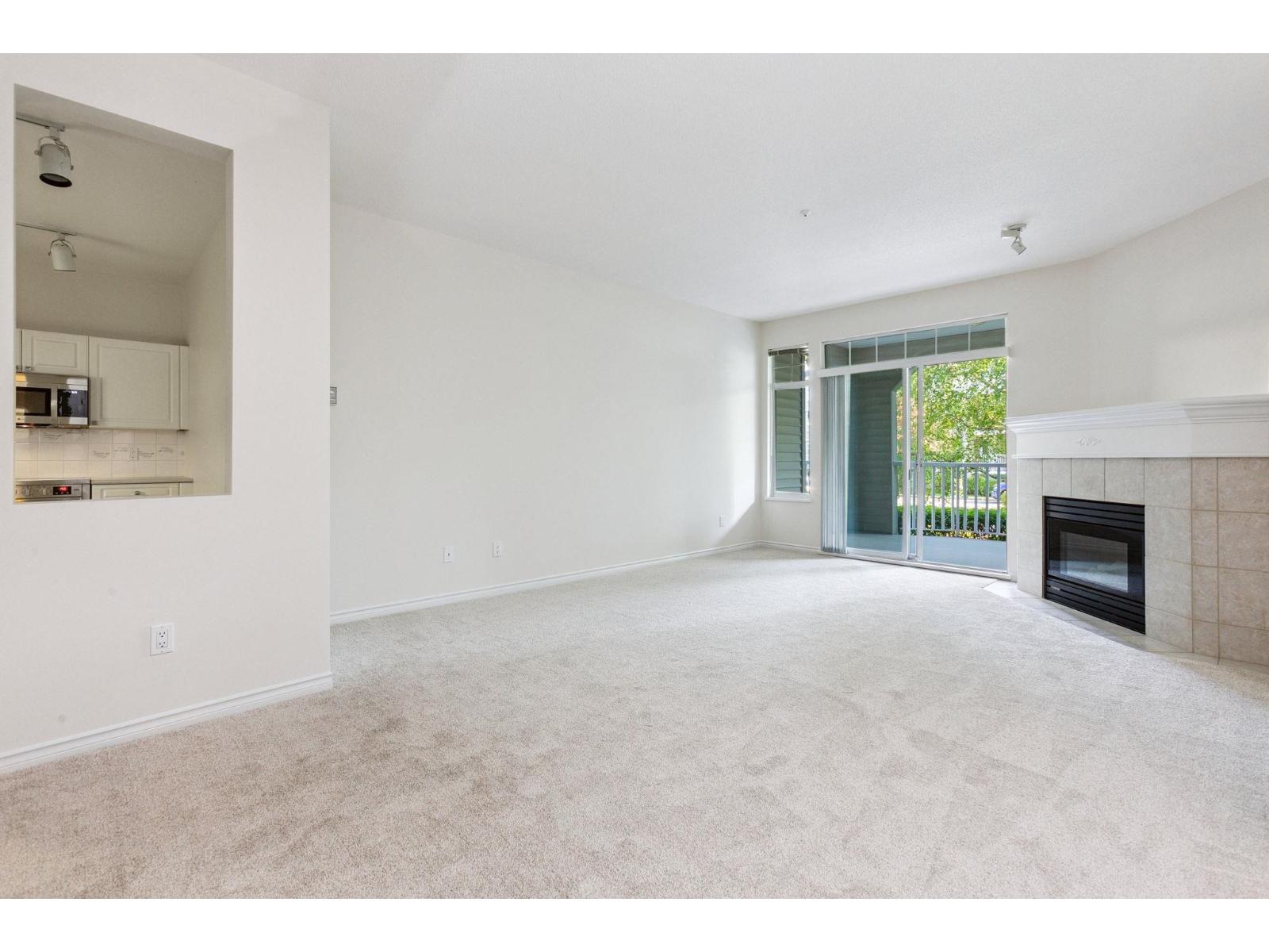 Property at 101 20897 57 AVENUE image 3