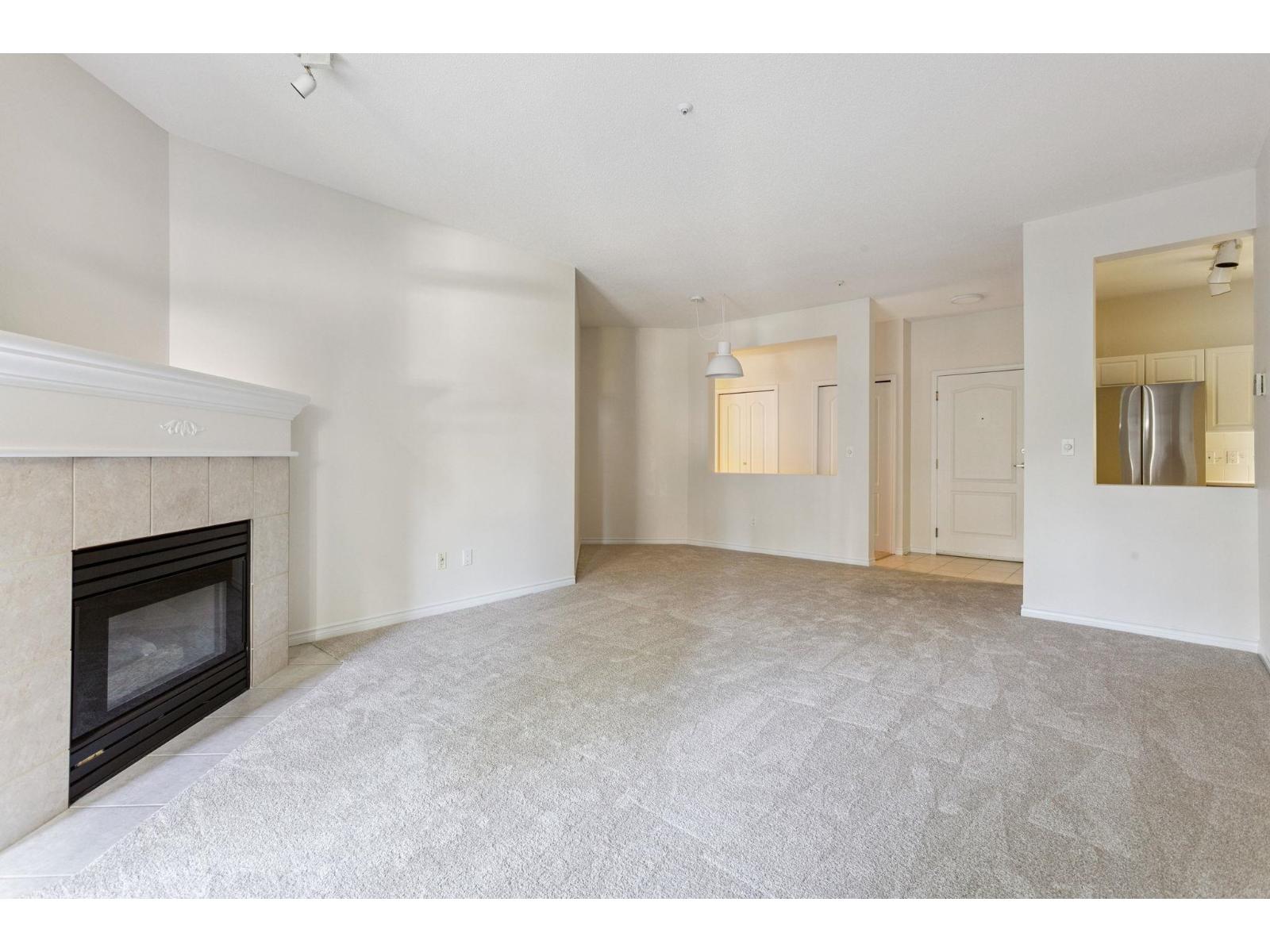 Property at 101 20897 57 AVENUE image 4