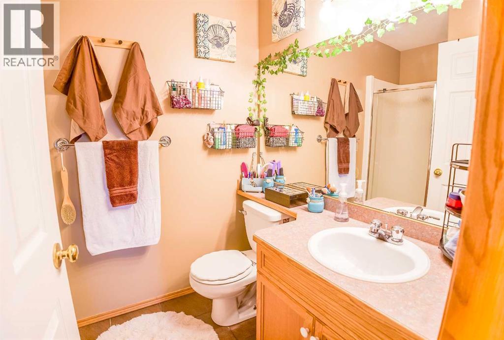 6 Royal Crescent, Lacombe, Alberta  T4L 2H7 - Photo 24 - A2260464