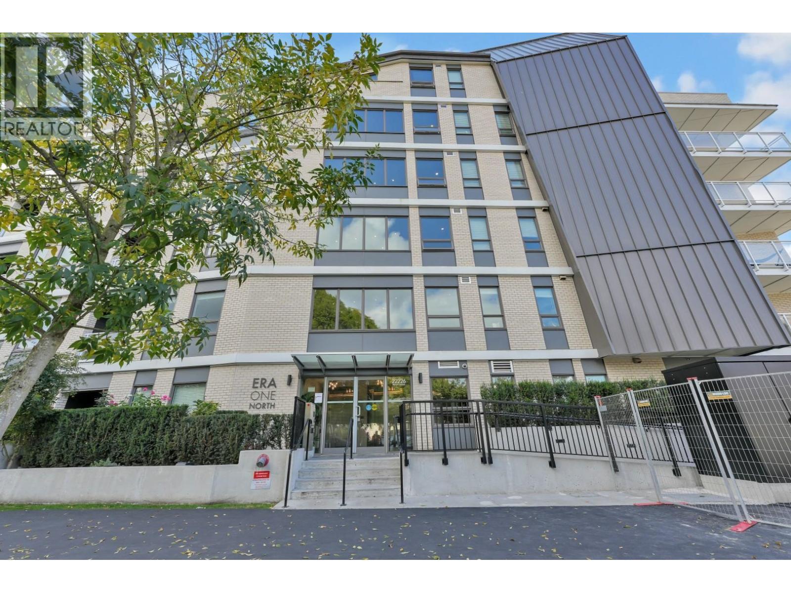 411 22226 Brown Avenue, Maple Ridge, British Columbia  V2X 4R2 - Photo 2 - R3058738