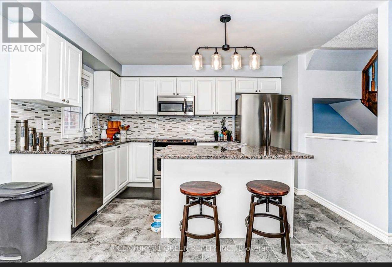71 Magpie Way, Whitby, Ontario  L1N 8P7 - Photo 8 - E12466798