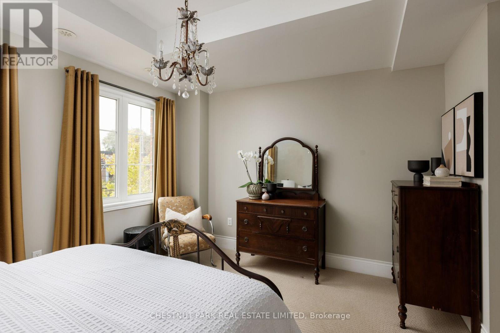 53 Connaught Avenue, Toronto, Ontario  M4L 2V8 - Photo 15 - E12466829