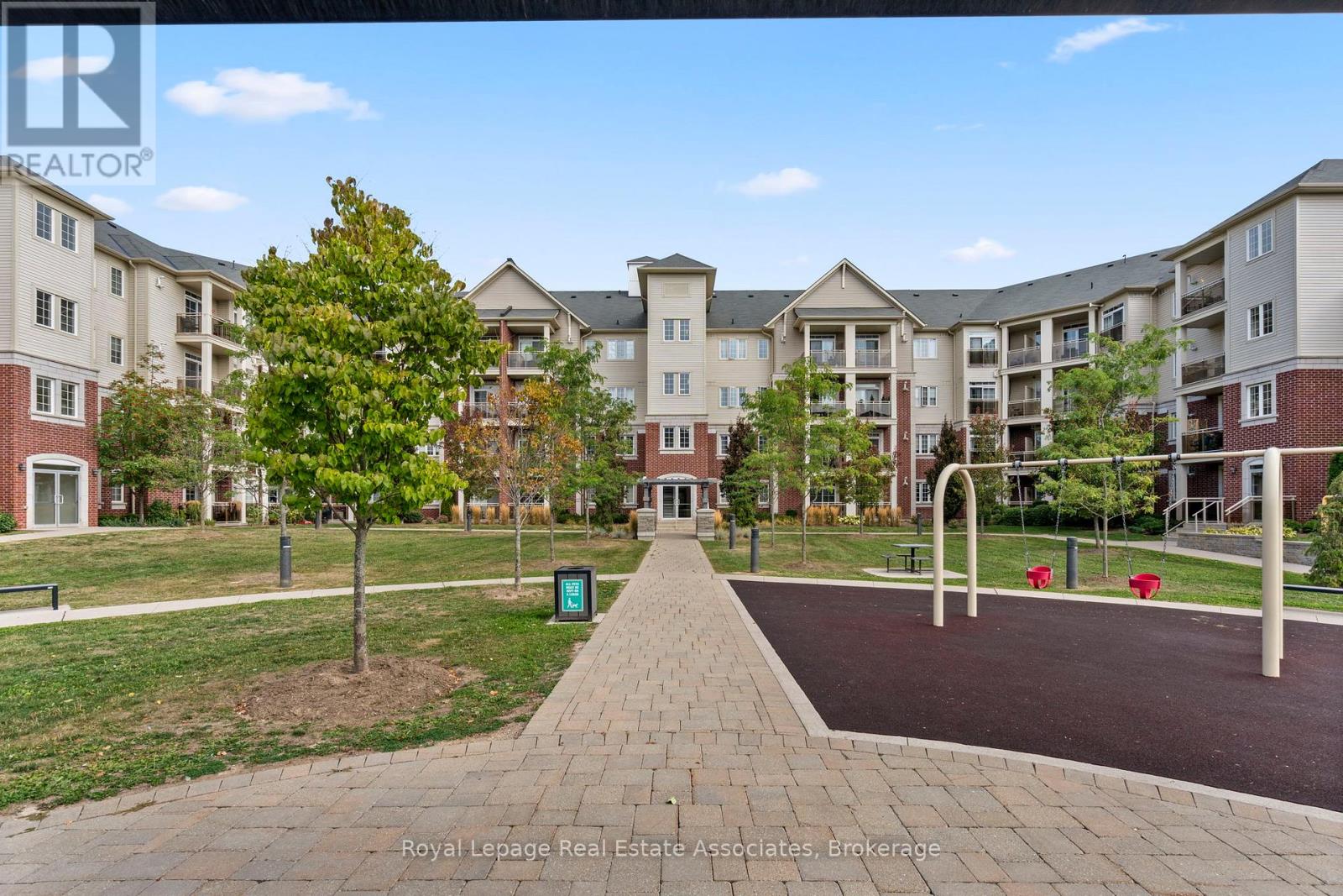 208 - 80 Aspen Springs Drive, Clarington, Ontario  L1C 0V4 - Photo 39 - E12466853