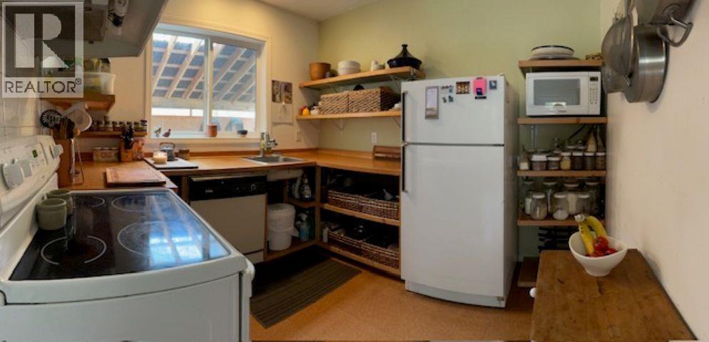 3557 Candle Drive, Canim Lake, British Columbia  V0K 1L0 - Photo 20 - R3055988