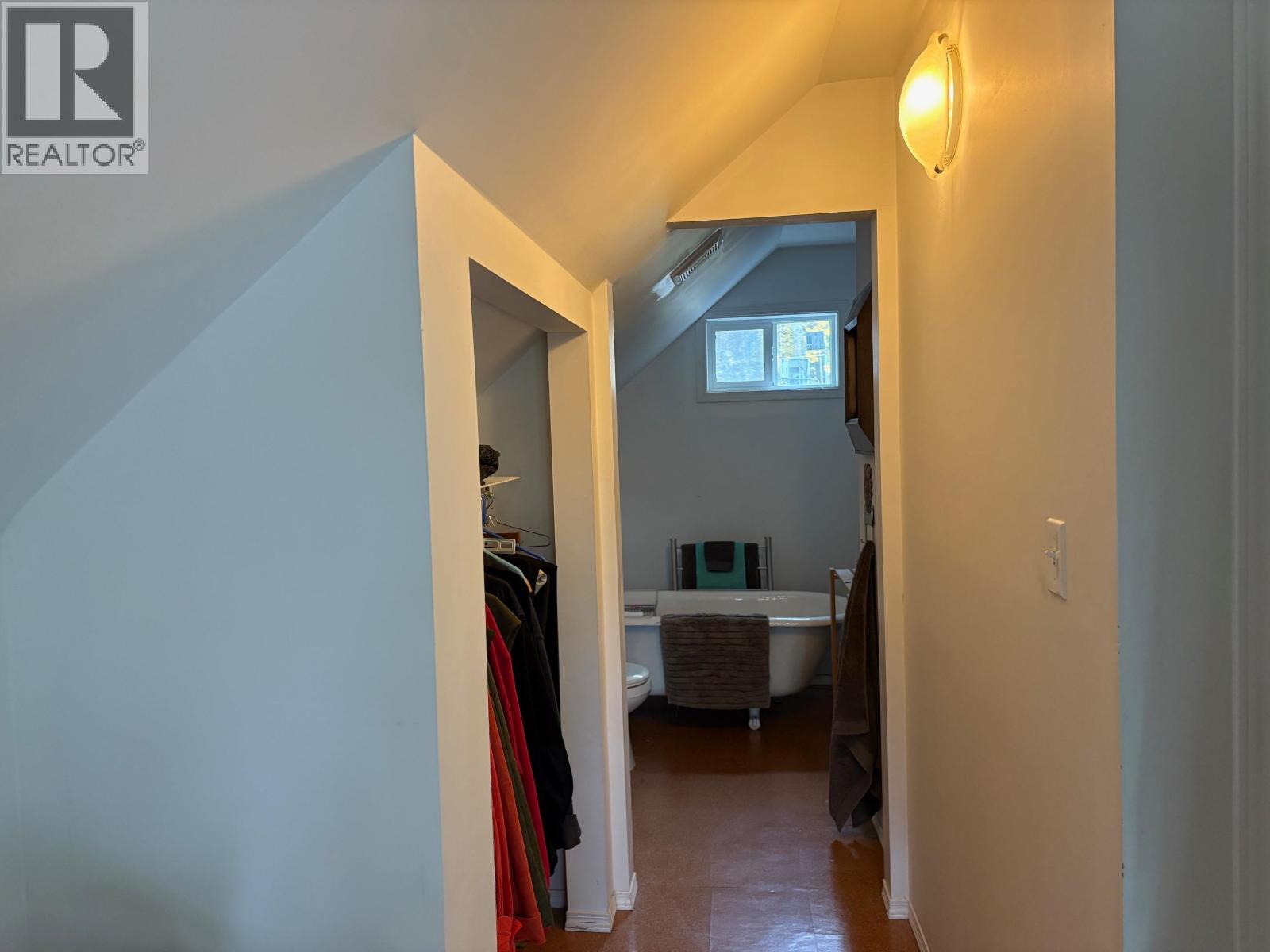 3557 Candle Drive, Canim Lake, British Columbia  V0K 1L0 - Photo 32 - R3055988