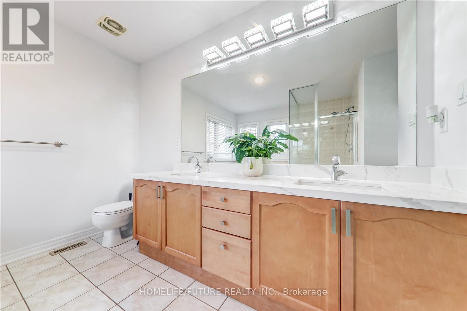 149 Stonechurch Crescent, Markham, Ontario  L6B 0L2 - Photo 27 - N12466862
