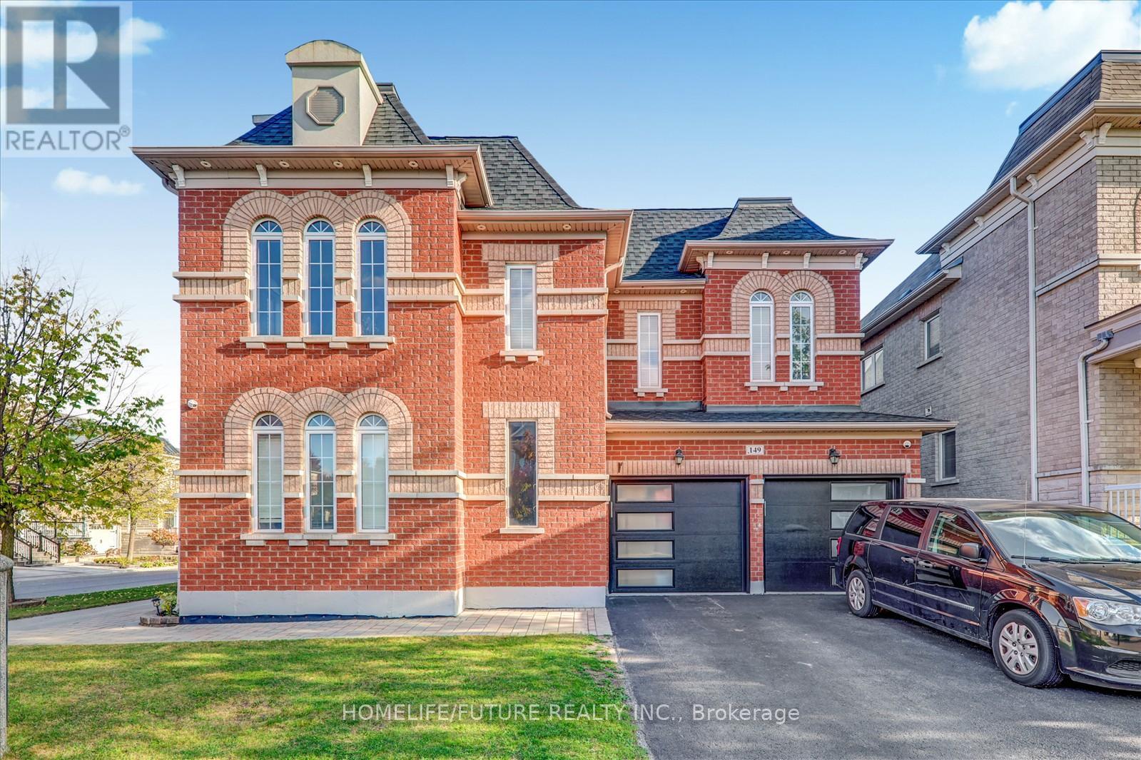 149 Stonechurch Crescent, Markham, Ontario  L6B 0L2 - Photo 4 - N12466862