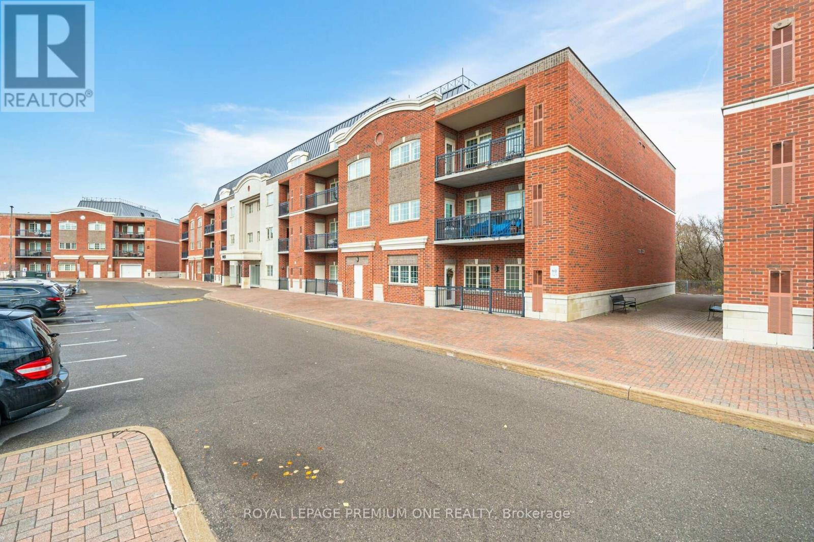 9451 JANE STREET, Vaughan, Ontario