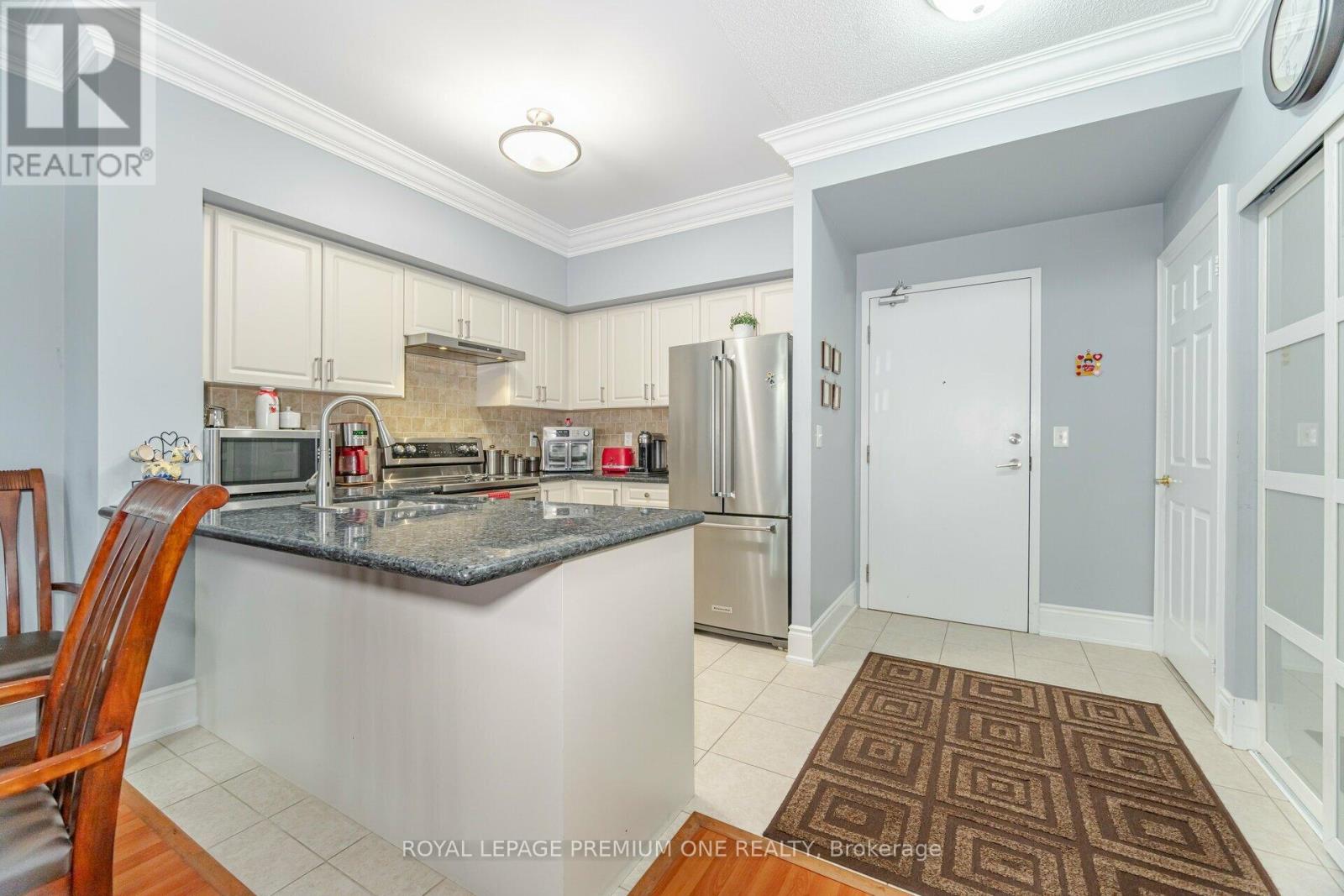 9451 Jane Street, Vaughan, Ontario  L6A 4J1 - Photo 11 - N12466873