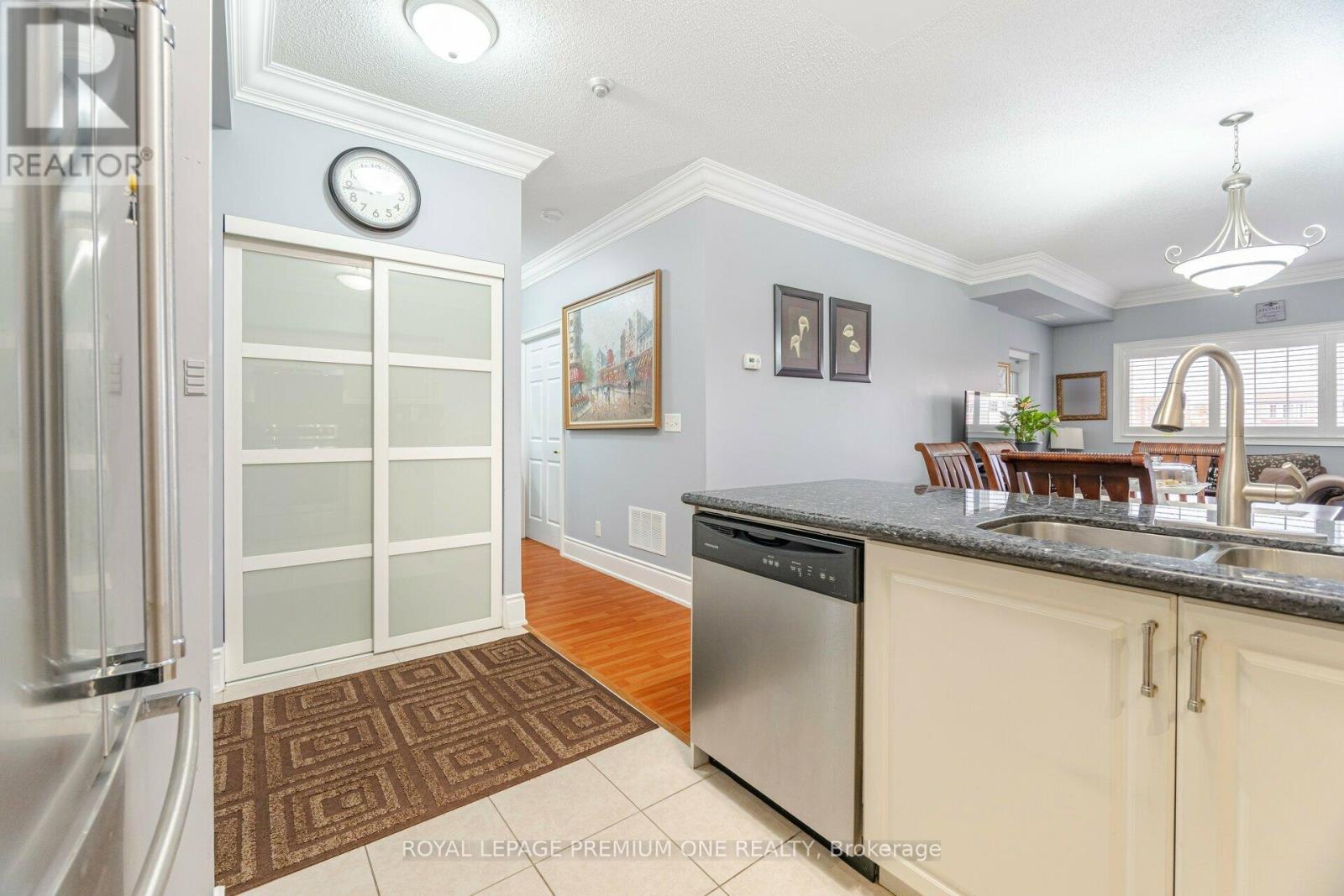 9451 Jane Street, Vaughan, Ontario  L6A 4J1 - Photo 14 - N12466873