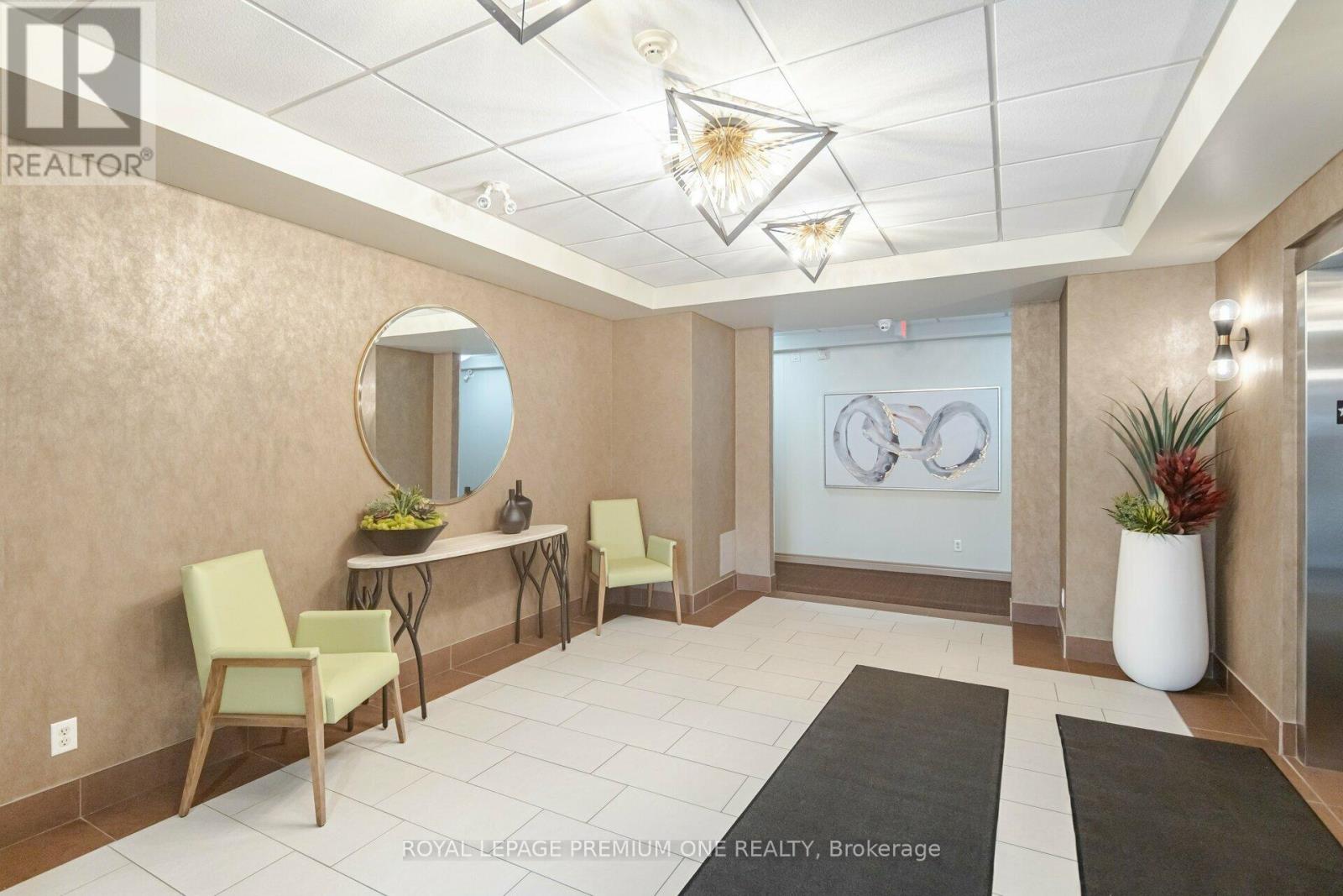 9451 Jane Street, Vaughan, Ontario  L6A 4J1 - Photo 4 - N12466873