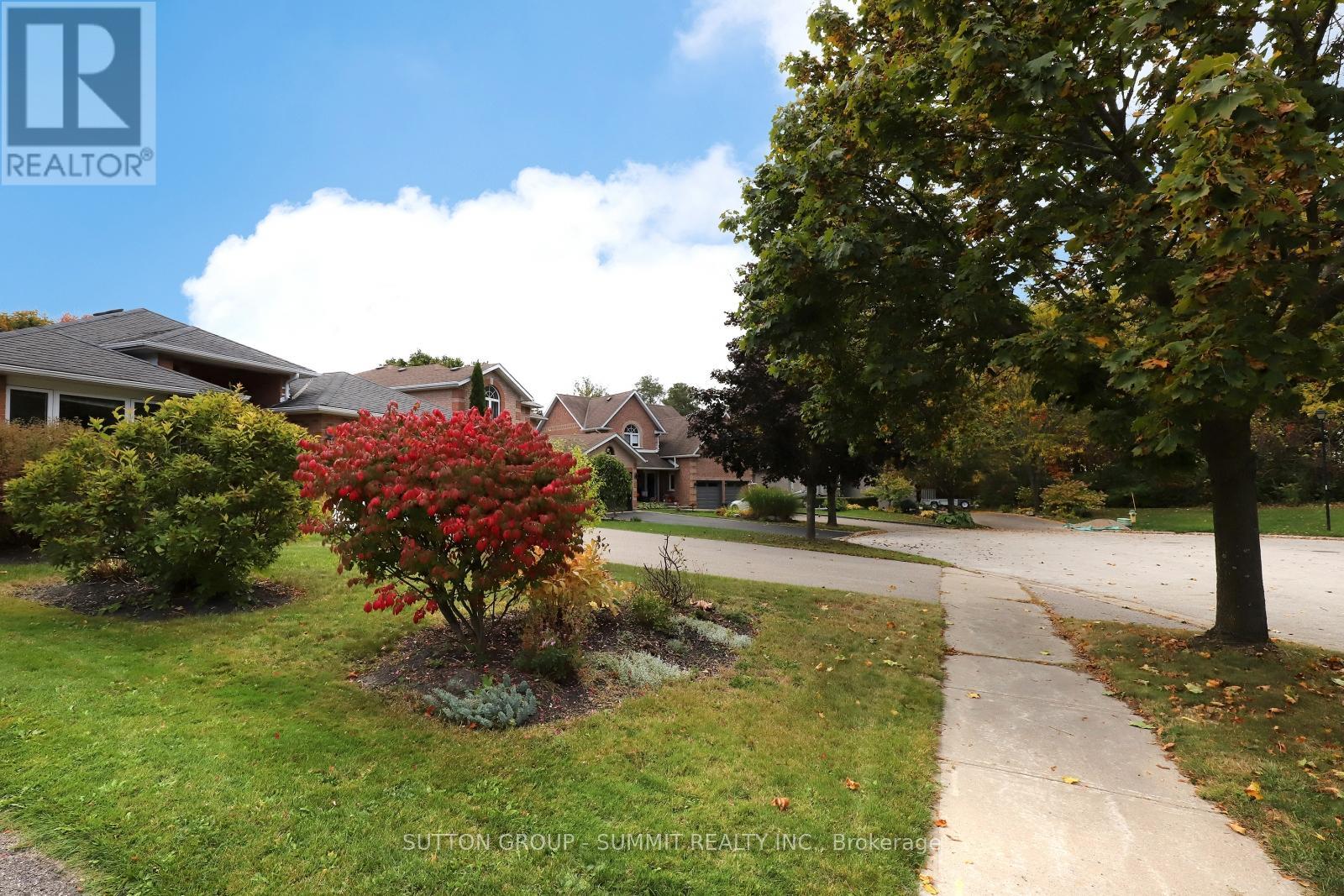 7 Brent Road, East Gwillimbury, Ontario  L9N 1R9 - Photo 4 - N12466882