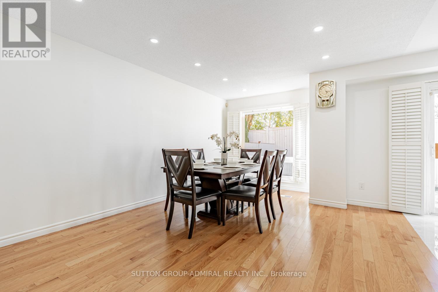 105 Prairie Dunes Place, Vaughan, Ontario  L4K 2E4 - Photo 5 - N12466886