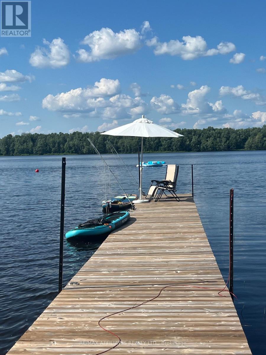 300 RIVERWOOD DRIVE, Ottawa, Ontario